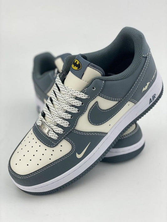 Men’s Court Classic Sneakers | Batman Edition - Slate Grey & Cream