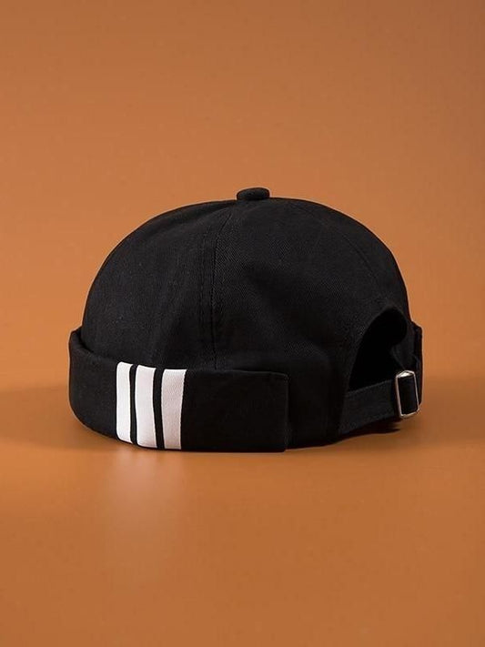 Black Adjustable Cotton Cap with Back Strap – Minimal Street Style Hat