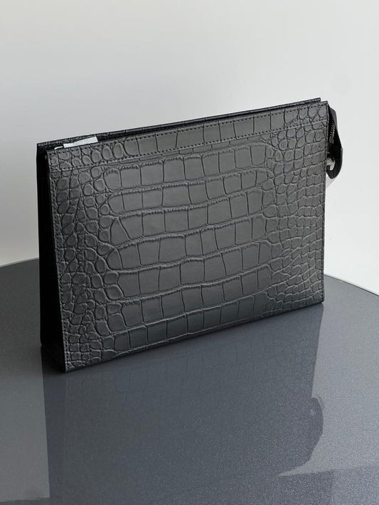 Luxury Crocodile Texture Leather Clutch Bag – Premium Zip Pouch (Black)